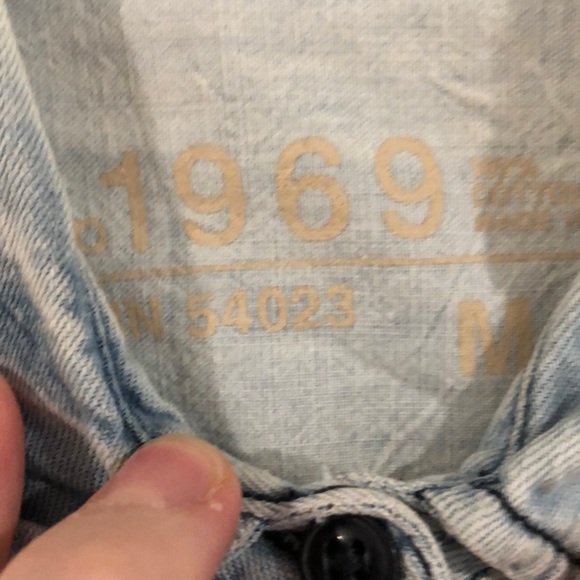 Gap 1969 Chambray Button Down - M - Picture 2 of 4